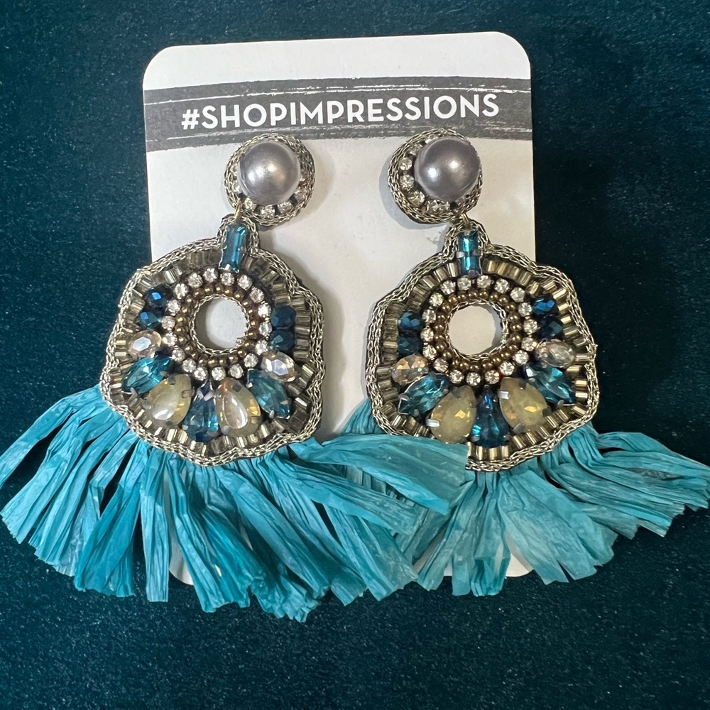 Shop impressions earrings! NWT!